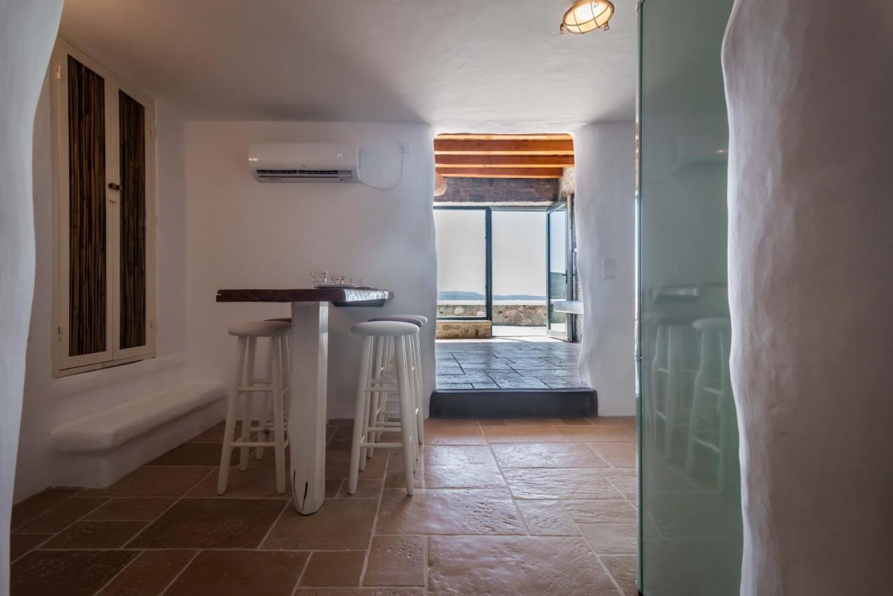Petra Residence Mini Pool Spa Adamantas  Luaran gambar